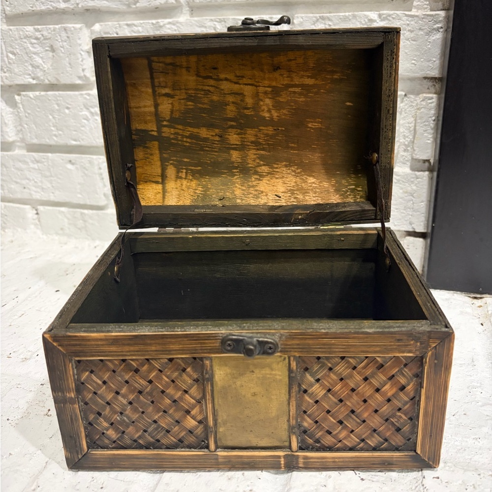Woven Wood and Brass like Accent Treasure Chest - Picture 2 of 7